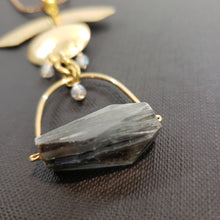 Load image into Gallery viewer, Raincouver Necklace - Kyanite
