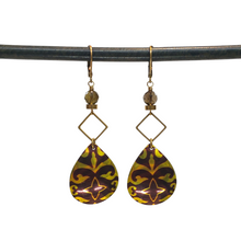 Load image into Gallery viewer, Sunflower teardrop tin earrings - smoky quartz
